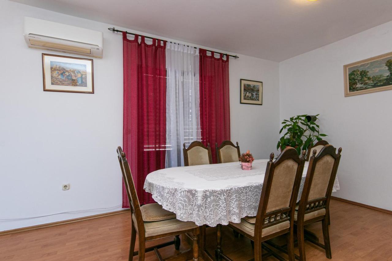Apartments With A Parking Space Gradac, Makarska - 14708 Gradac  Kültér fotó